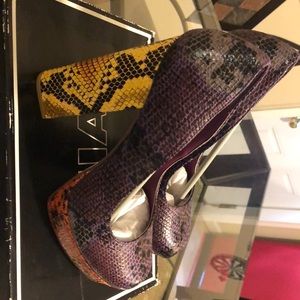 Mia platform heels size 10